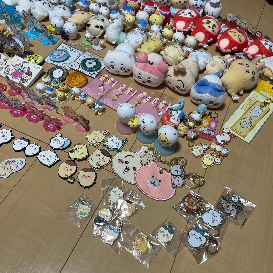 週末限定値下げ】ちいかわグッズ大量 レアあり？ ケース付き