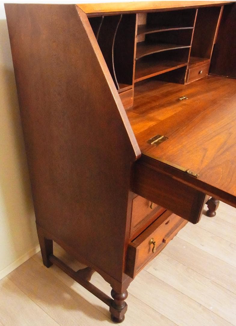 英国 アンティーク 家具 ライティングビューロー 鍵付き　真鍮金具