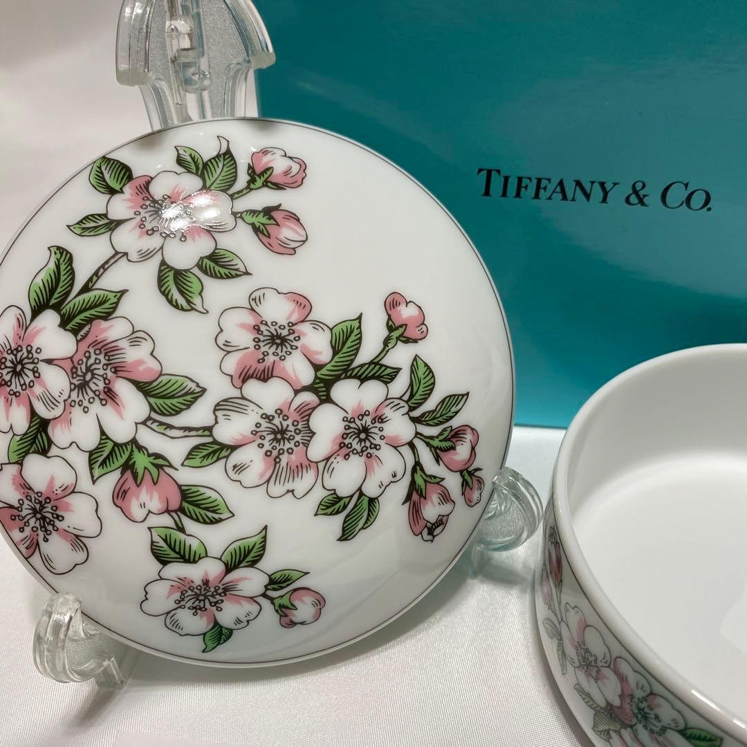 未使用 ティファニー 桜柄 小物入れ アクセサリーケース 日本限定 蓋付