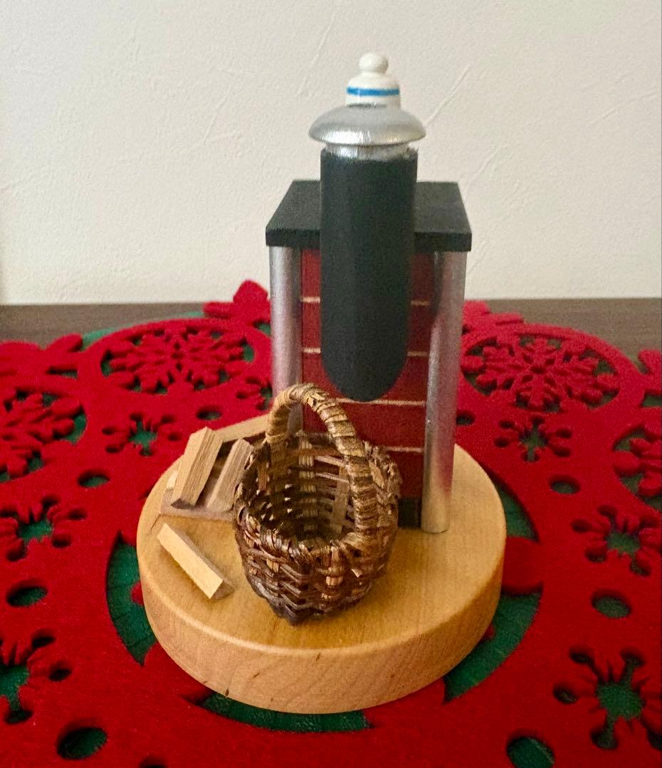 ドイツ製　木製煙出しストーブ型置物　クリスマス