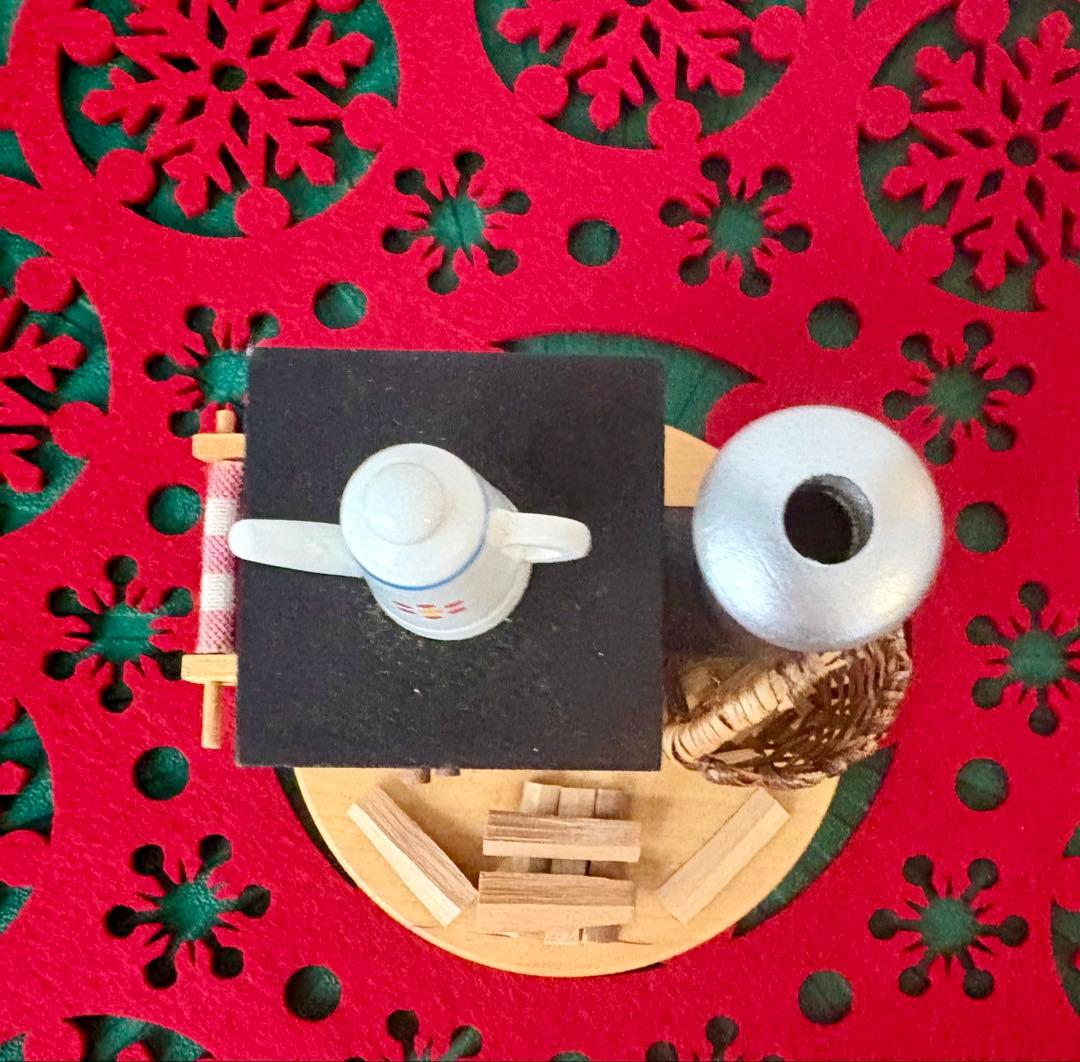 ドイツ製　木製煙出しストーブ型置物　クリスマス