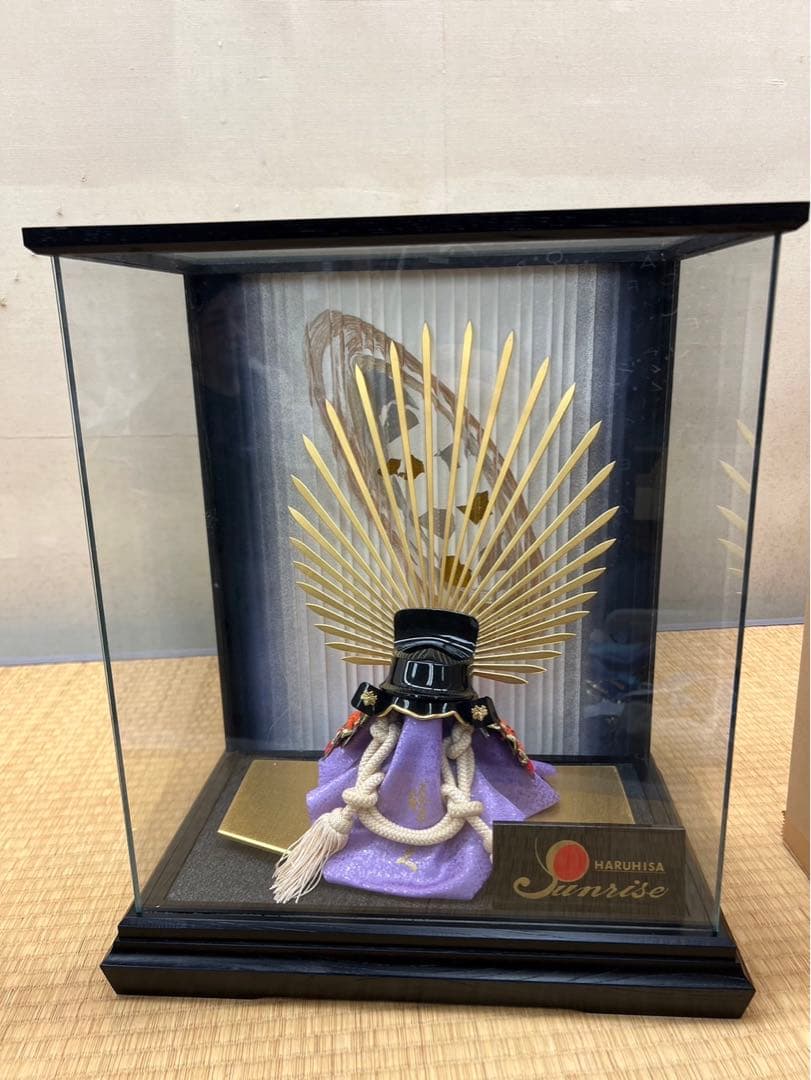 新品　兜飾り 五月人形 兜 端午の節句　ガラスケース飾り