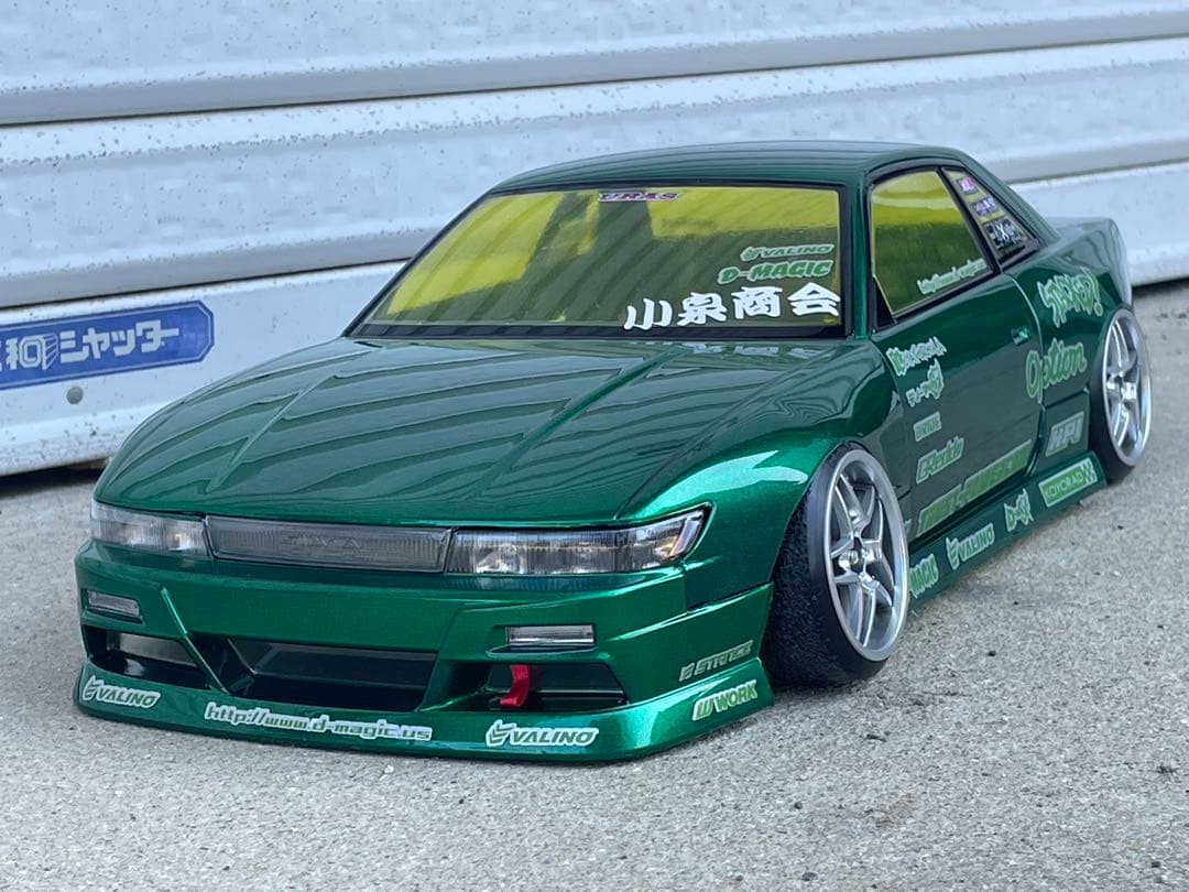 アディクション　スピリット玲 シルビアS13 塗装済ボディー