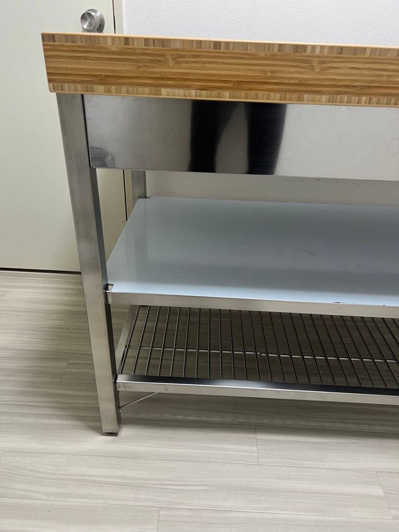 かずさん　IKEA リムフォルムサ作業台