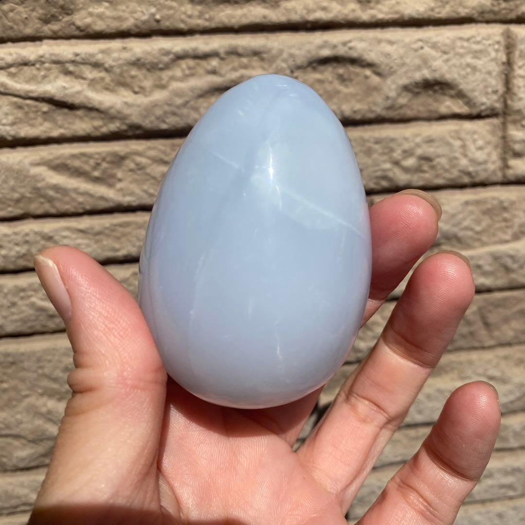 ブルーカルセドニー たまご 置石