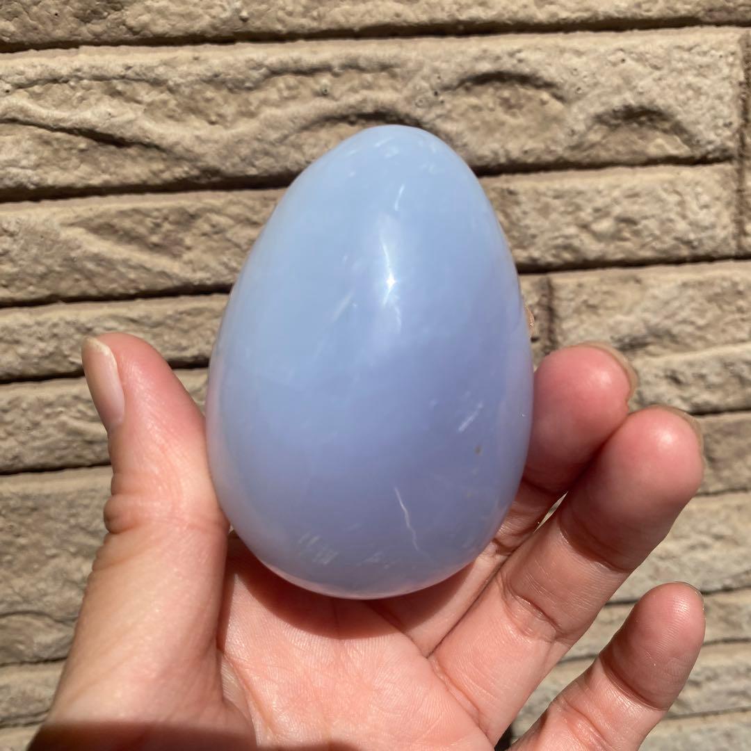 ブルーカルセドニー たまご 置石