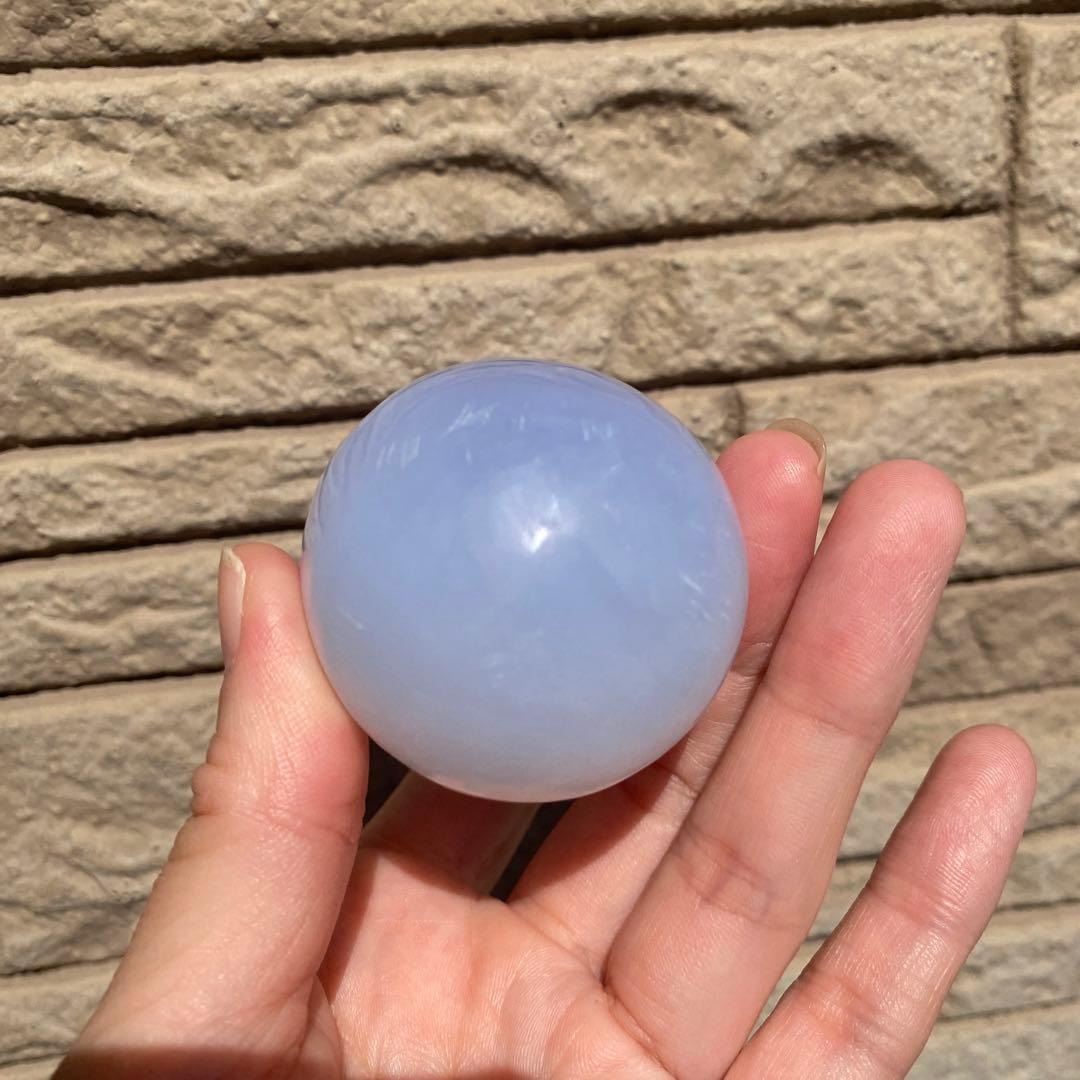 ブルーカルセドニー たまご 置石