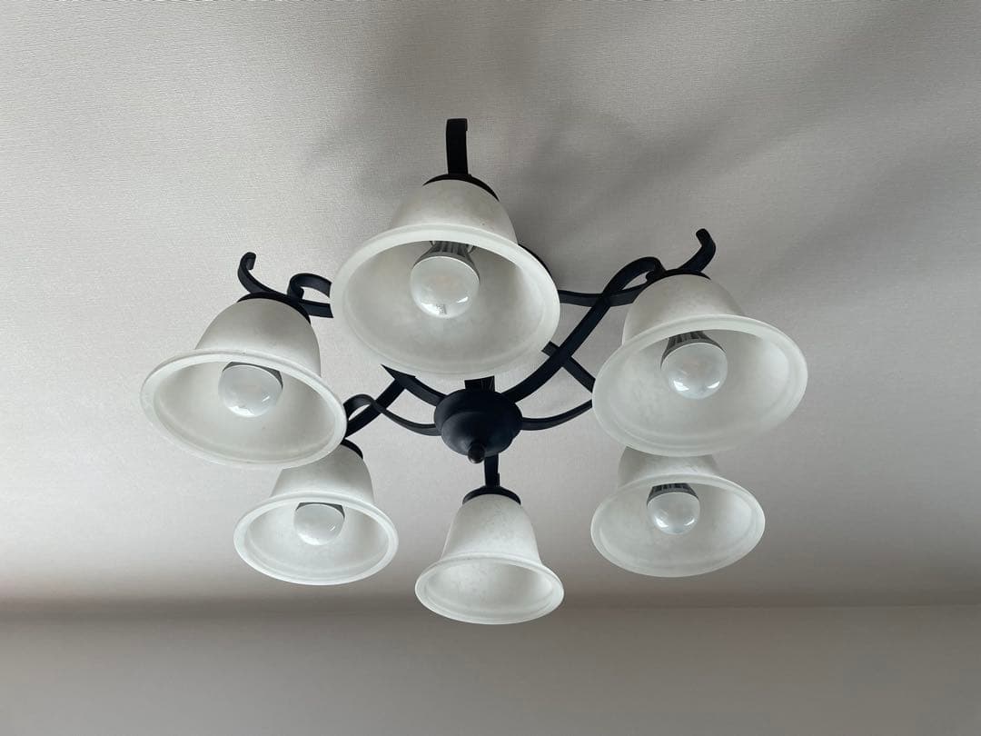 KOIZUMI クラシックスタイル 3灯シャンデリア