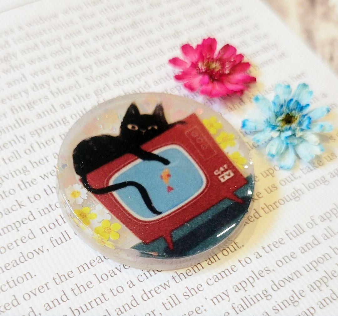 NO.28❤猫 テレビの上で❤レジンヘアゴム❤