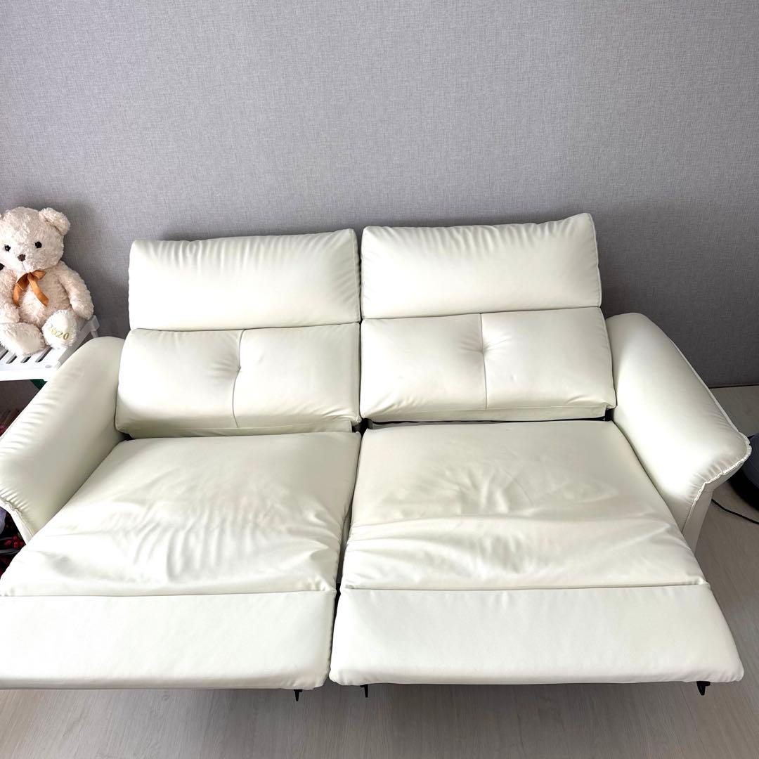 ニトリ　リクライニングソファー　アイボリー