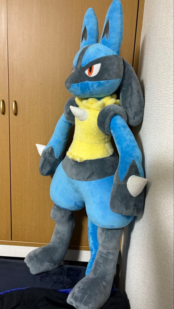 等身大ルカリオ　ぬいぐるみ