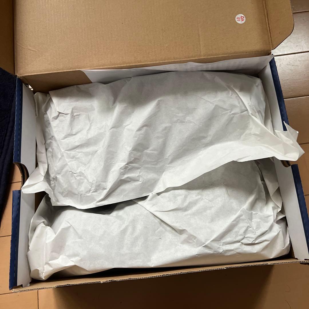 黒のハイカット安全靴 asics