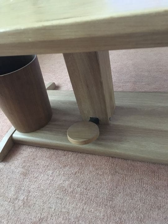 昇降式テーブル