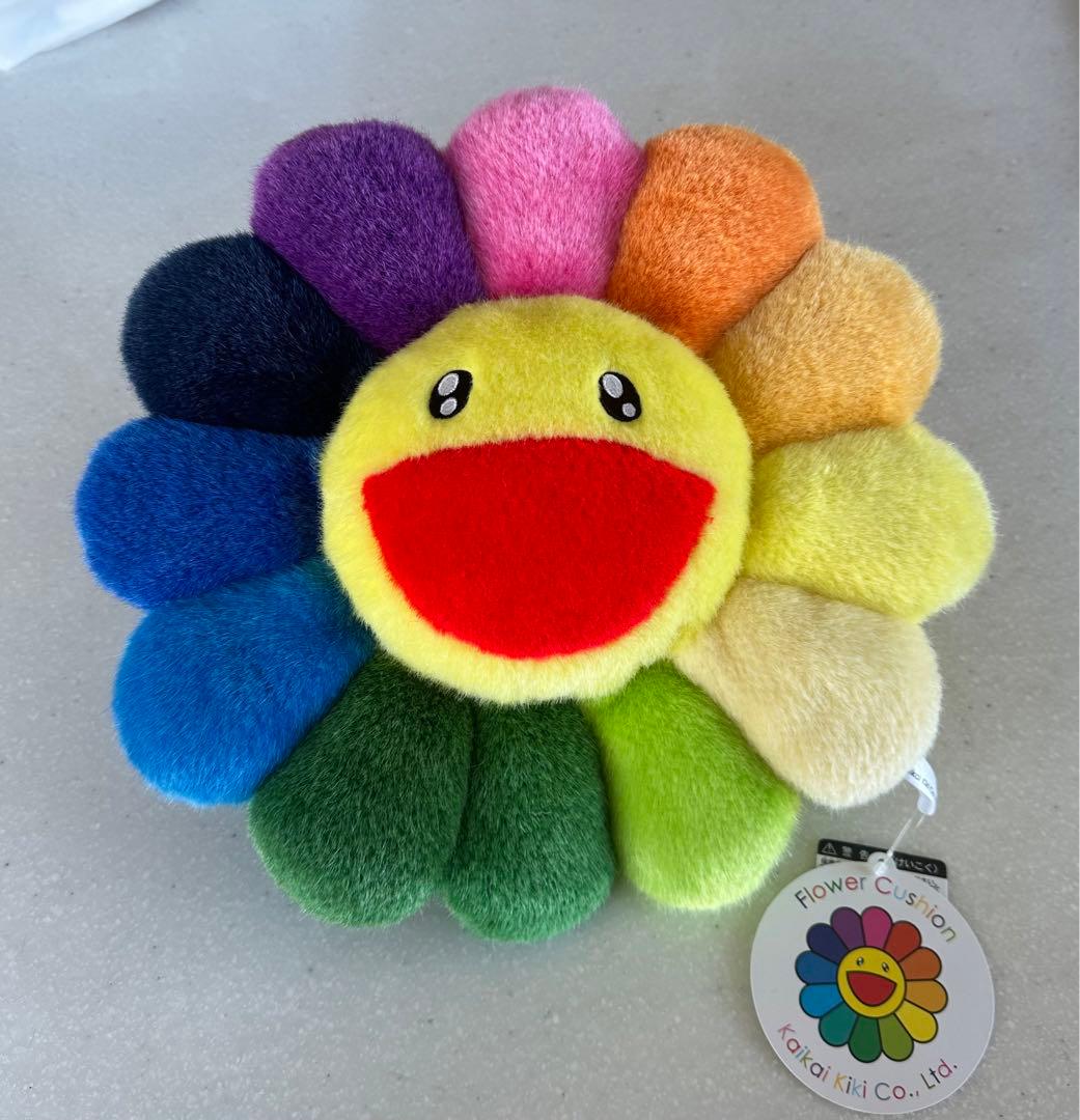 村上隆 フラワークッション New Jeans MV 使用 - メルカリ