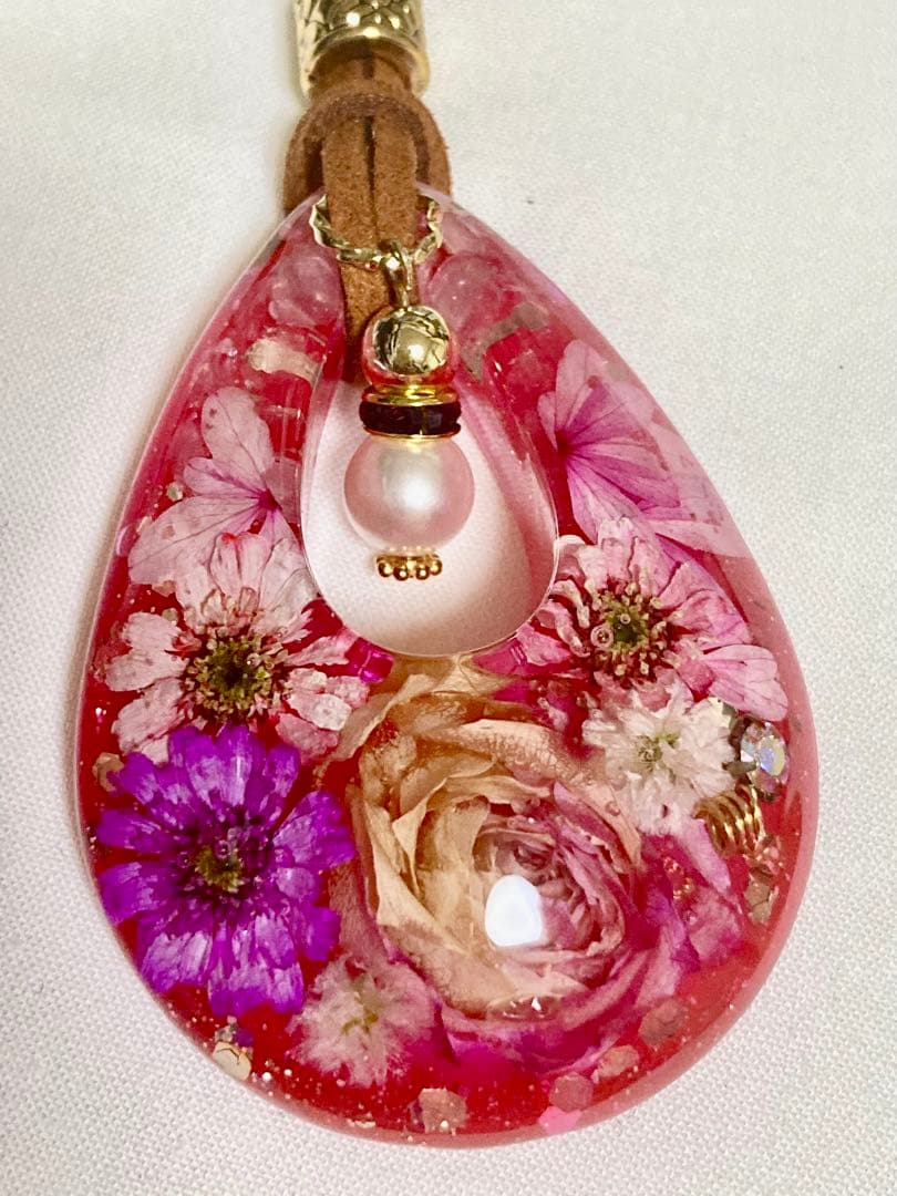 【N.643】ハンドメイドネックレス　オルゴナイト 大きめ　薔薇　ローズクォーツ