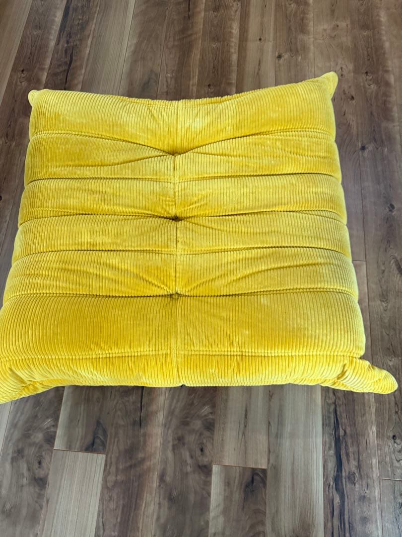 ligneroset togo リーンロゼ トーゴ オットマン