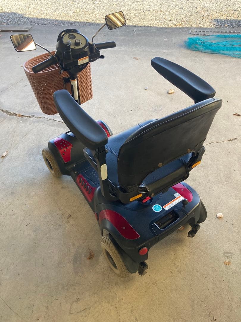 NOAA mobile‪α‬ WT-T4G セニアカー 引取り限定