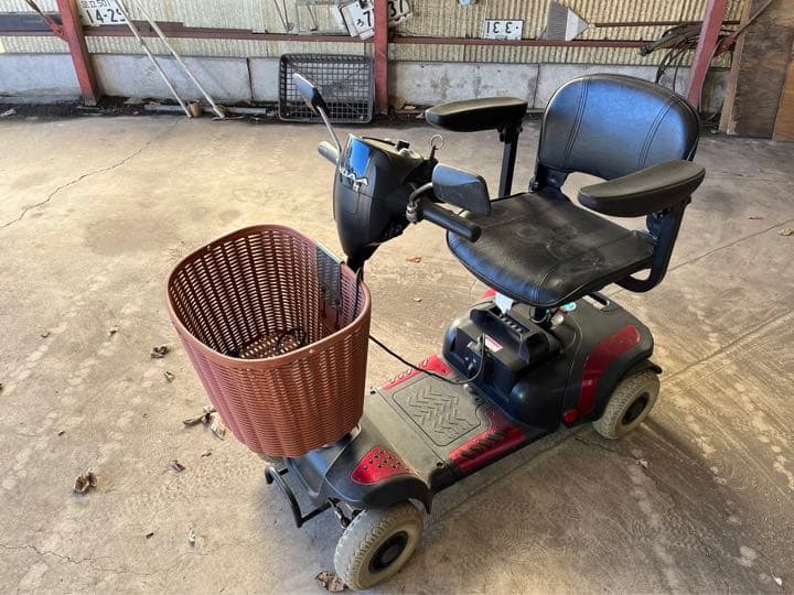 NOAA mobile‪α‬ WT-T4G セニアカー 引取り限定