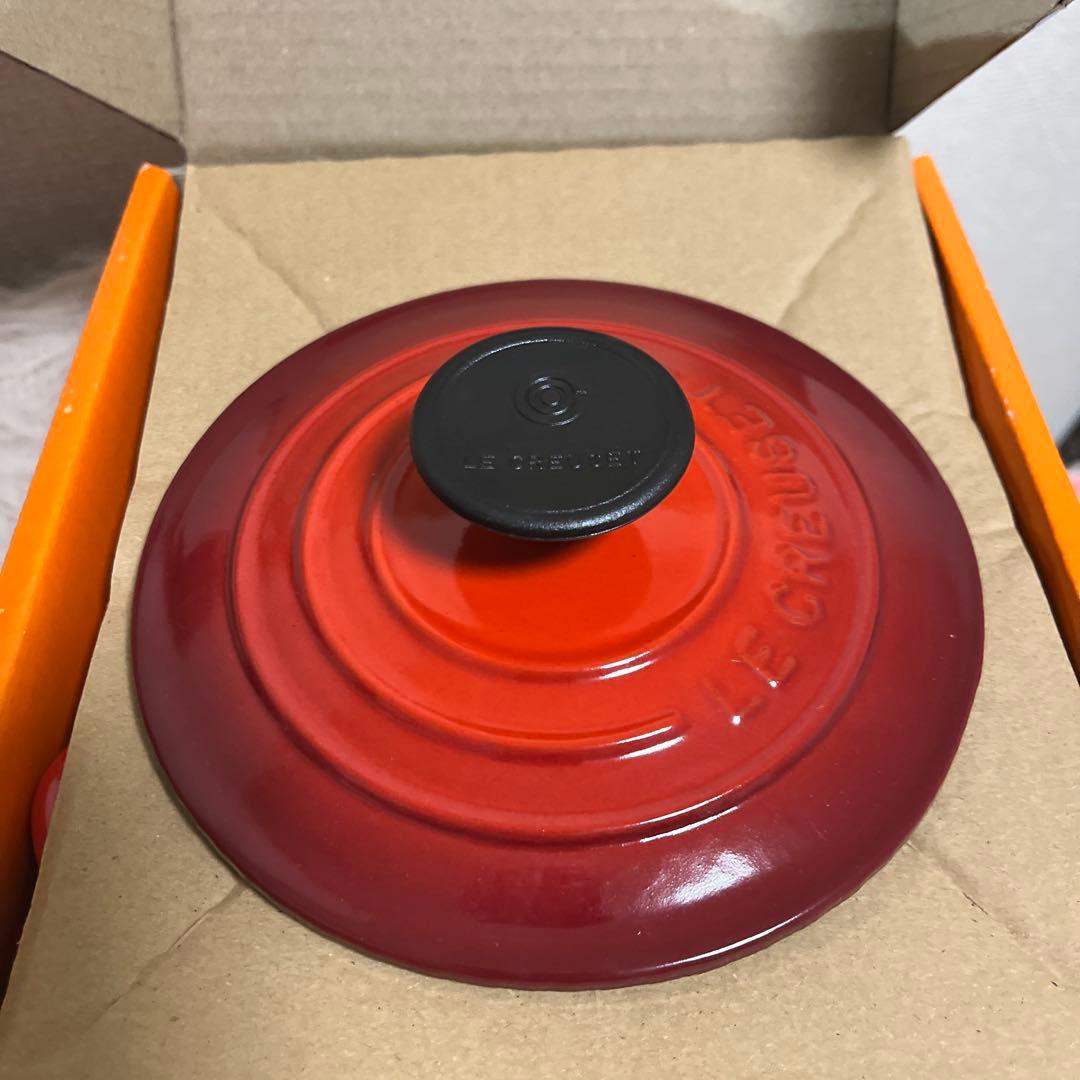 【新品未使用】ルクルーゼ ココットロンド 14 チェリーレッド レッド両手鍋