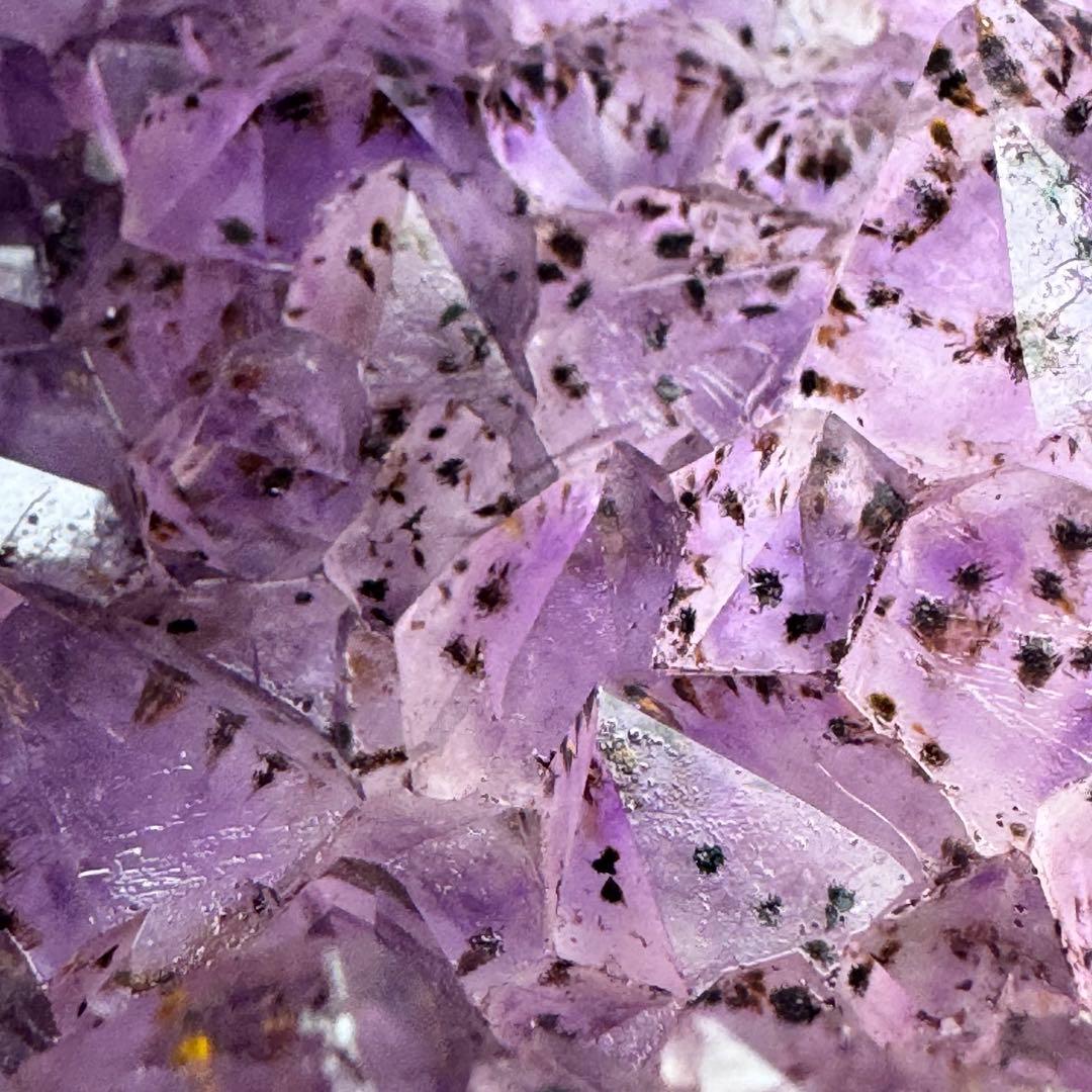 G-139ピンク紫色特大ハート型アメジストクラスター ドーム 原石 3.56kg