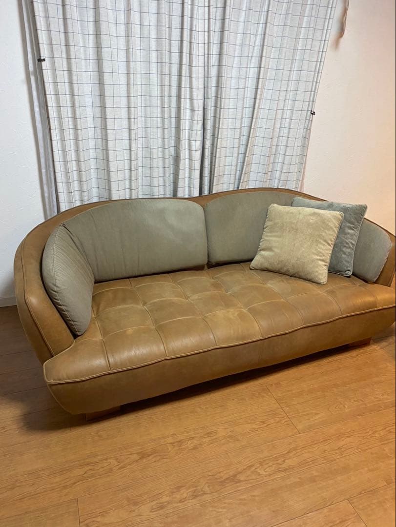 SALE 良品オピアム　3人掛け　限定仕様　スーパーレザーテックス　USED品