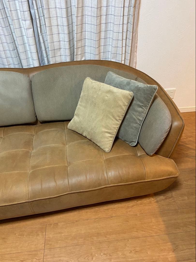 SALE 良品オピアム　3人掛け　限定仕様　スーパーレザーテックス　USED品