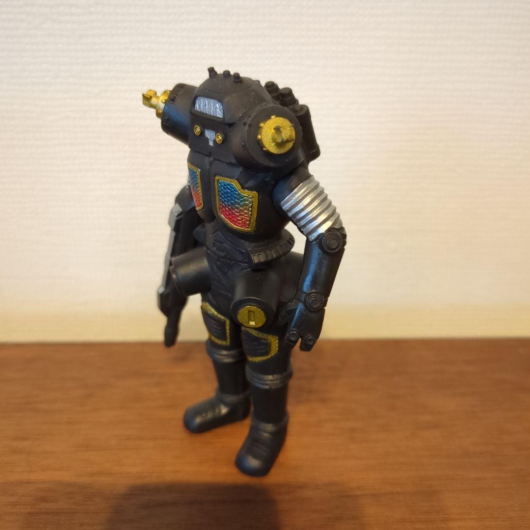 □ キングジョーブラック ソフビ ©1957円谷プロ BANDAI2002 - メルカリ