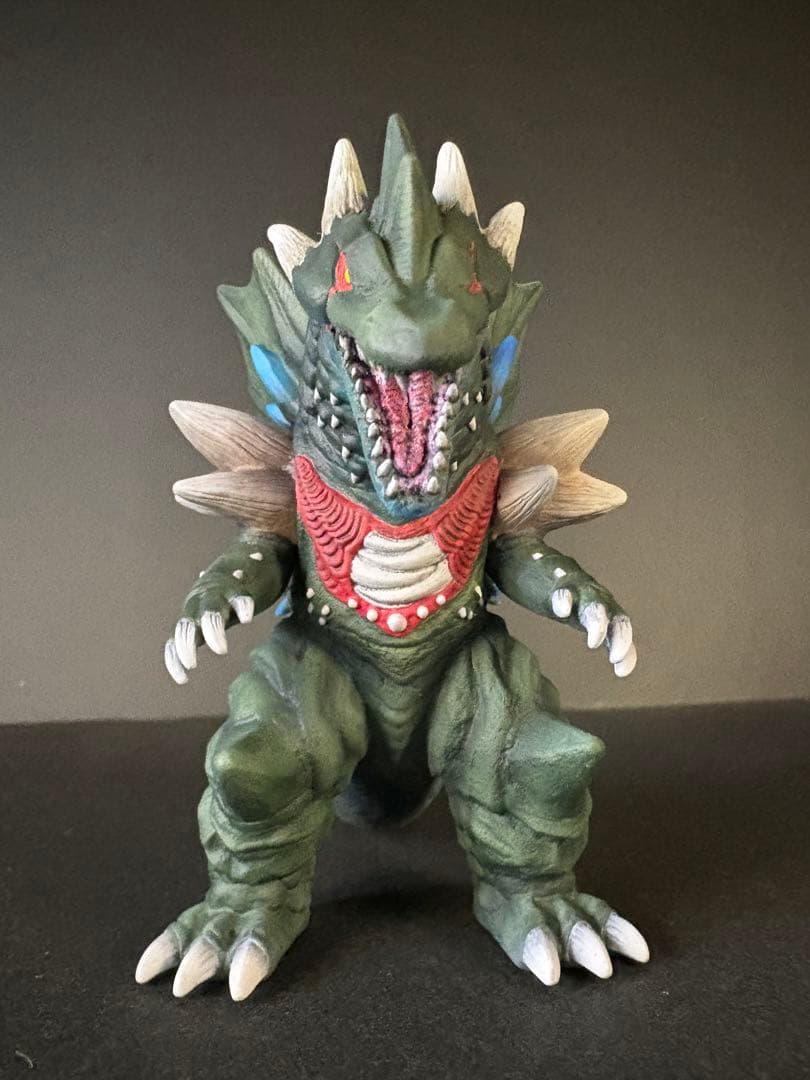 ウルトラ怪獣ソフビ ガイリュウガ リペイント完成品 - メルカリ