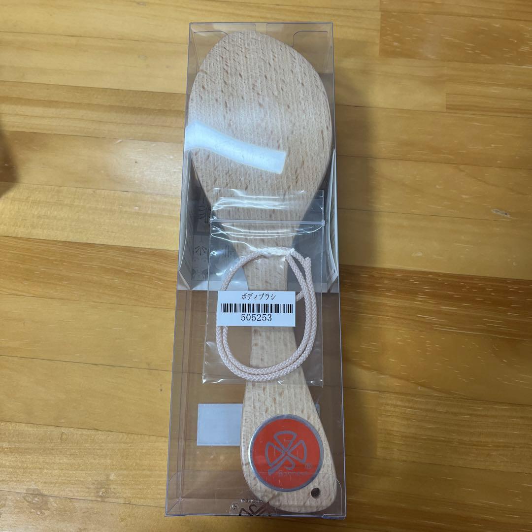 ESTHÉ ROSA ボディブラシ