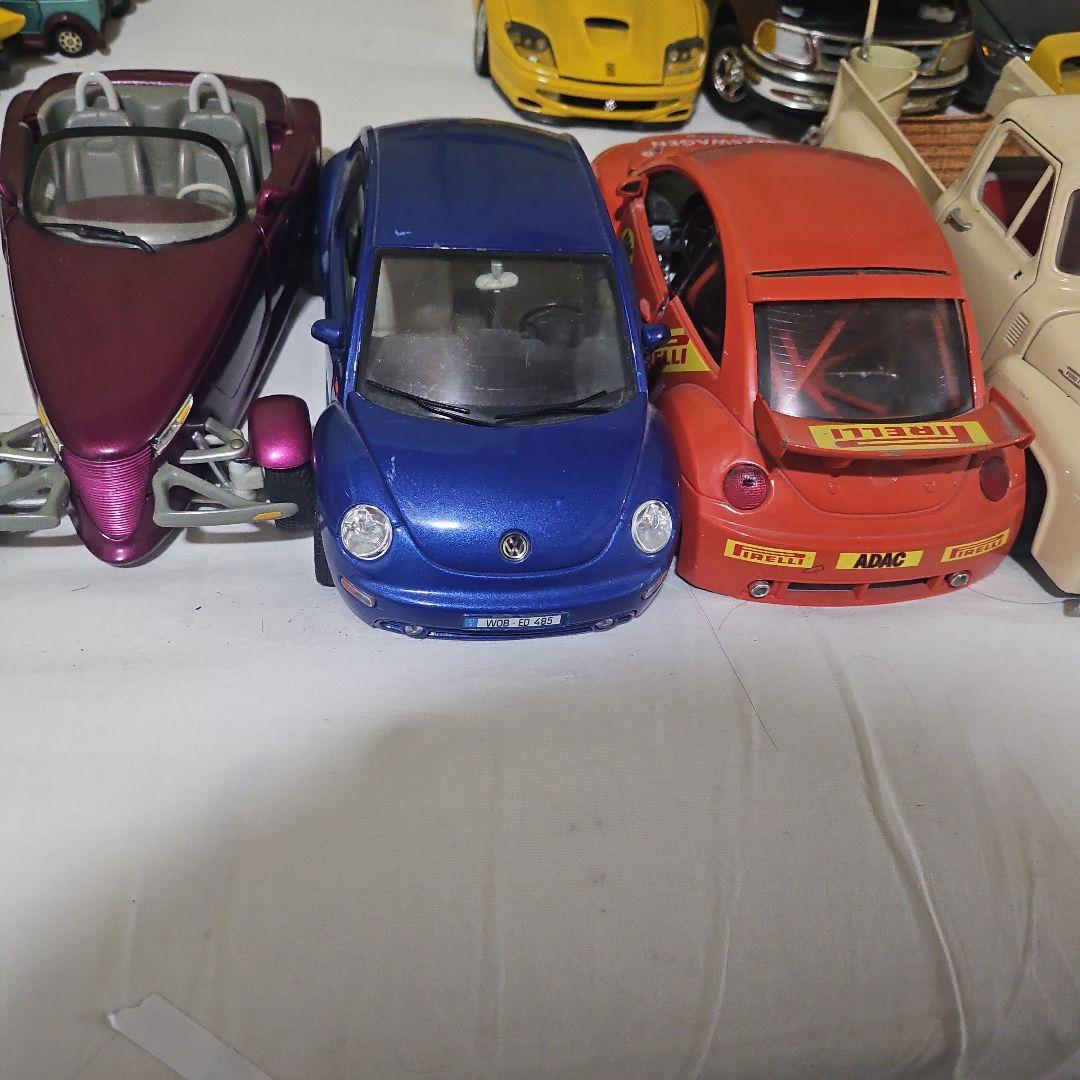 １/18 Ferrari　Volkswagen　シボレー　東海道ヤナセ、コーンズ