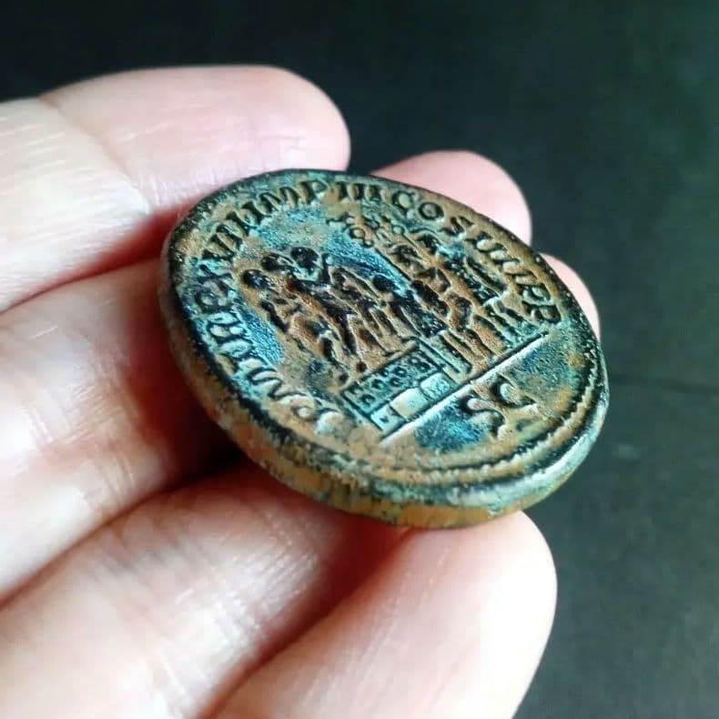 ローマ帝国　特大　　レプリカ　美麗