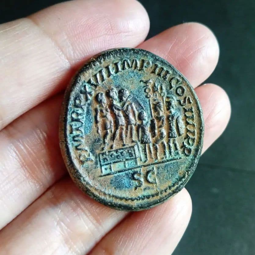 ローマ帝国　特大　　レプリカ　美麗