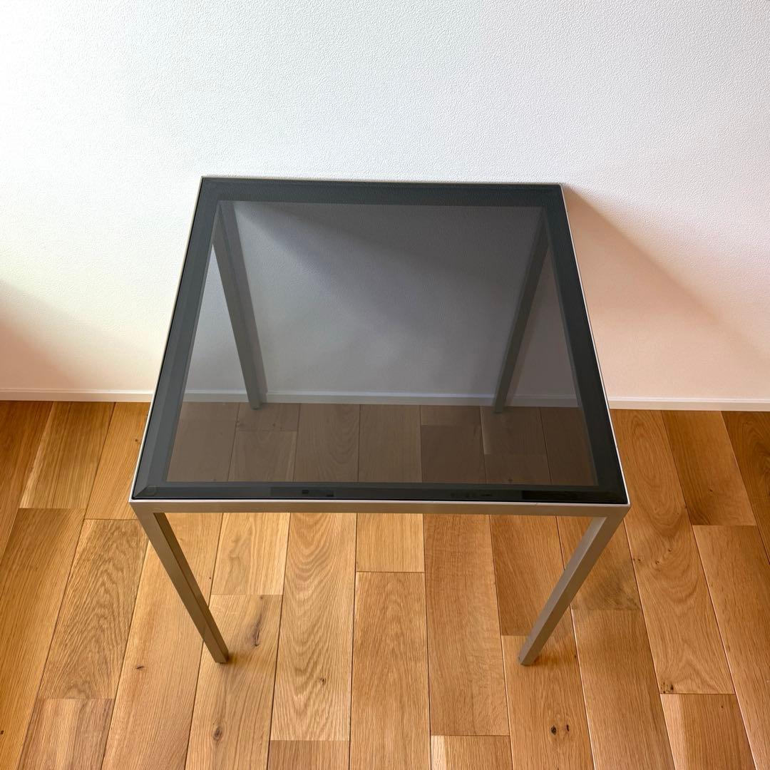 希少　サイドテーブル　ソファ　テーブル　モダン　飾り台　スモークガラス　ガラス