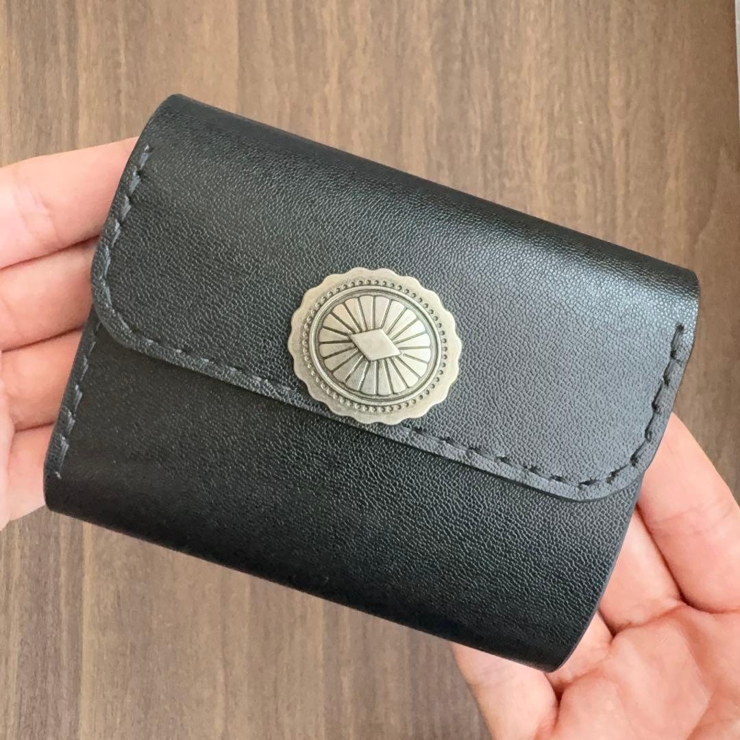 《コンチョ付き》三つ折りウォレット