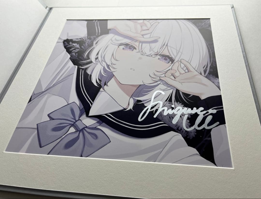 しぐれうい 5周年記念 豪華仕様 ケース入り直筆サイン色紙 - メルカリ