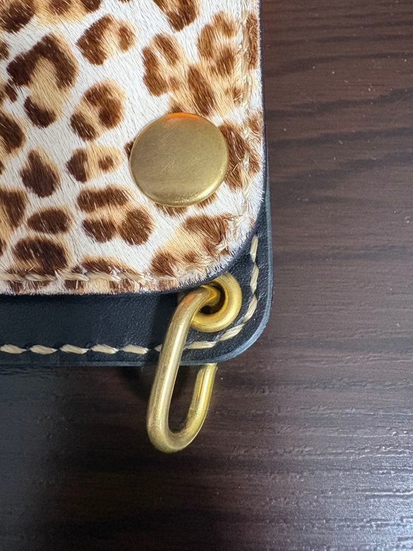 ミドルトラッカーウォレット