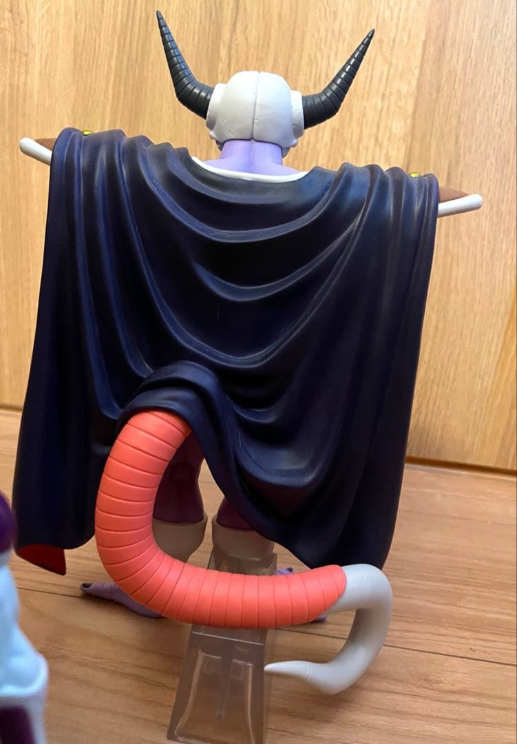 一番くじ ドラゴンボール E賞 メカフリーザ F賞 コルド大王 フィギュア