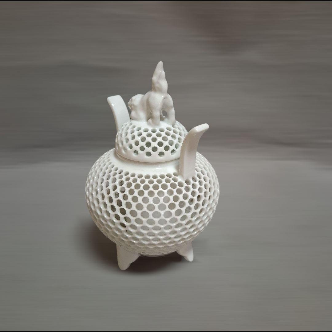 伊万里焼　香炉　白磁　 幸仙作　透し彫 　三足 　お香 　置物 　インテリア