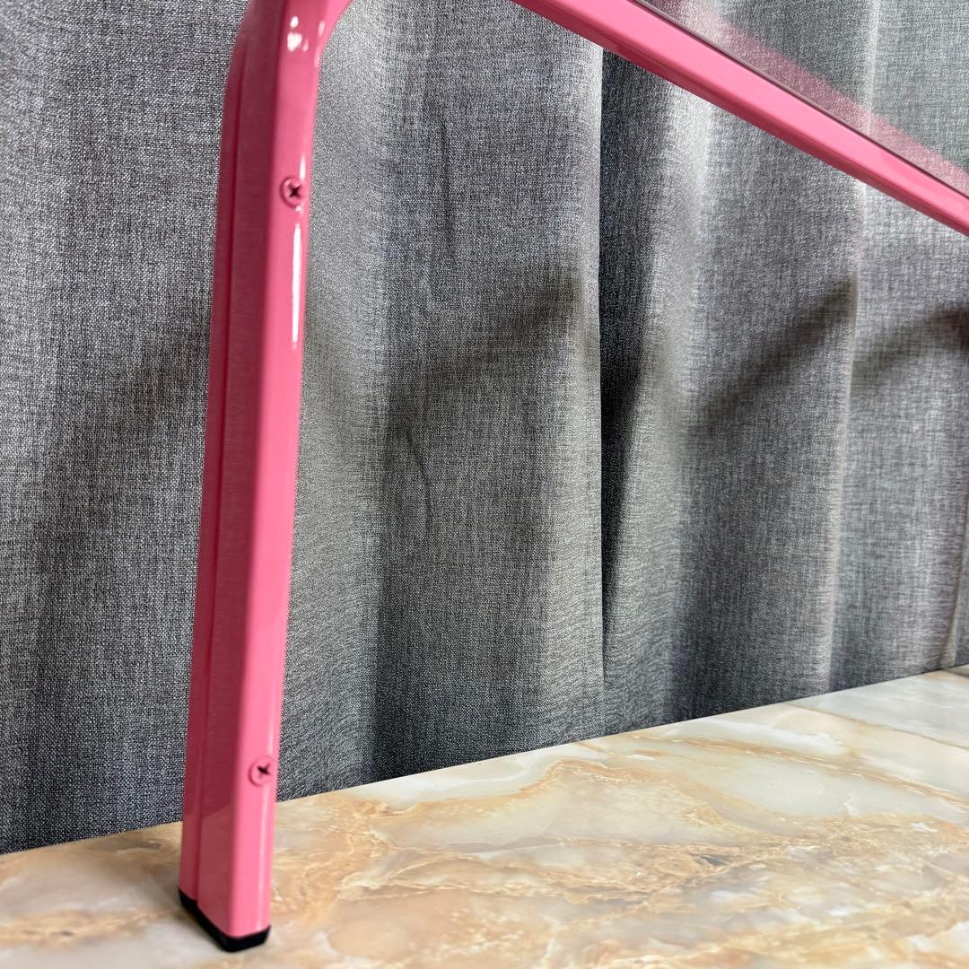 ガラステーブル ファンシーピンク レトロ 80s