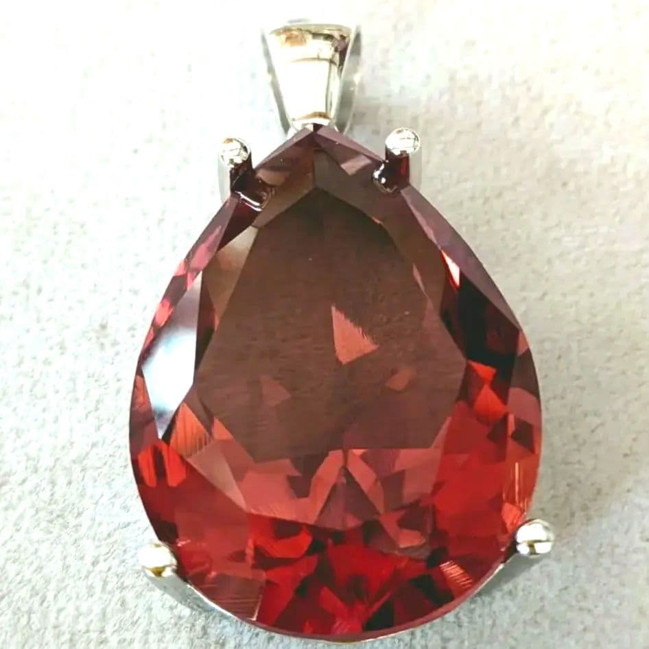 ＊NEW＊カラーチェンジ人工石ズルタナイト ペンダントトップシルバー925