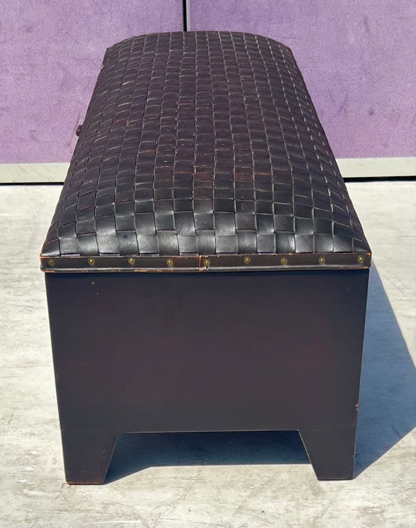 黒の編み込みデザイン収納ボックス茶色の編み込みレザーの収納ベンチまたはオットマン