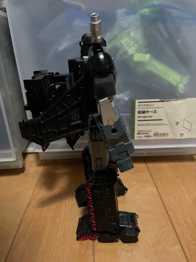 トランスフォーマースカイシャドウ タイタンズリターン ブラックシャドー