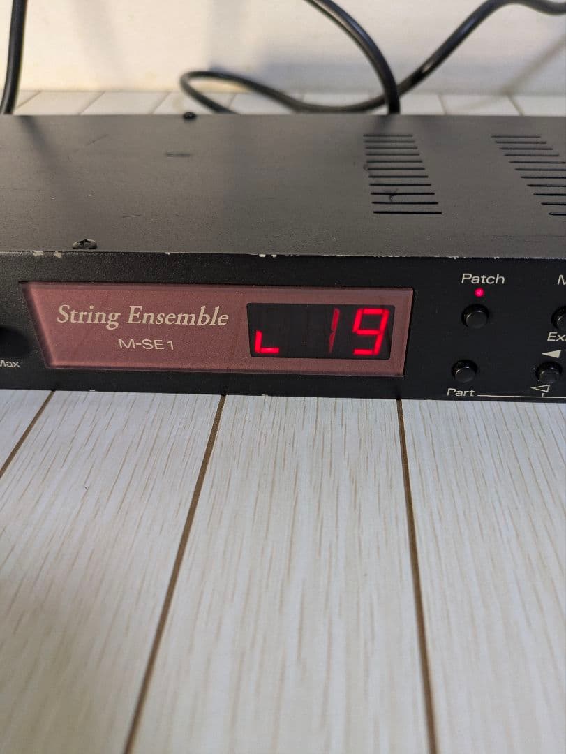 Roland String Ensemble M-SE1　取扱説明書付き