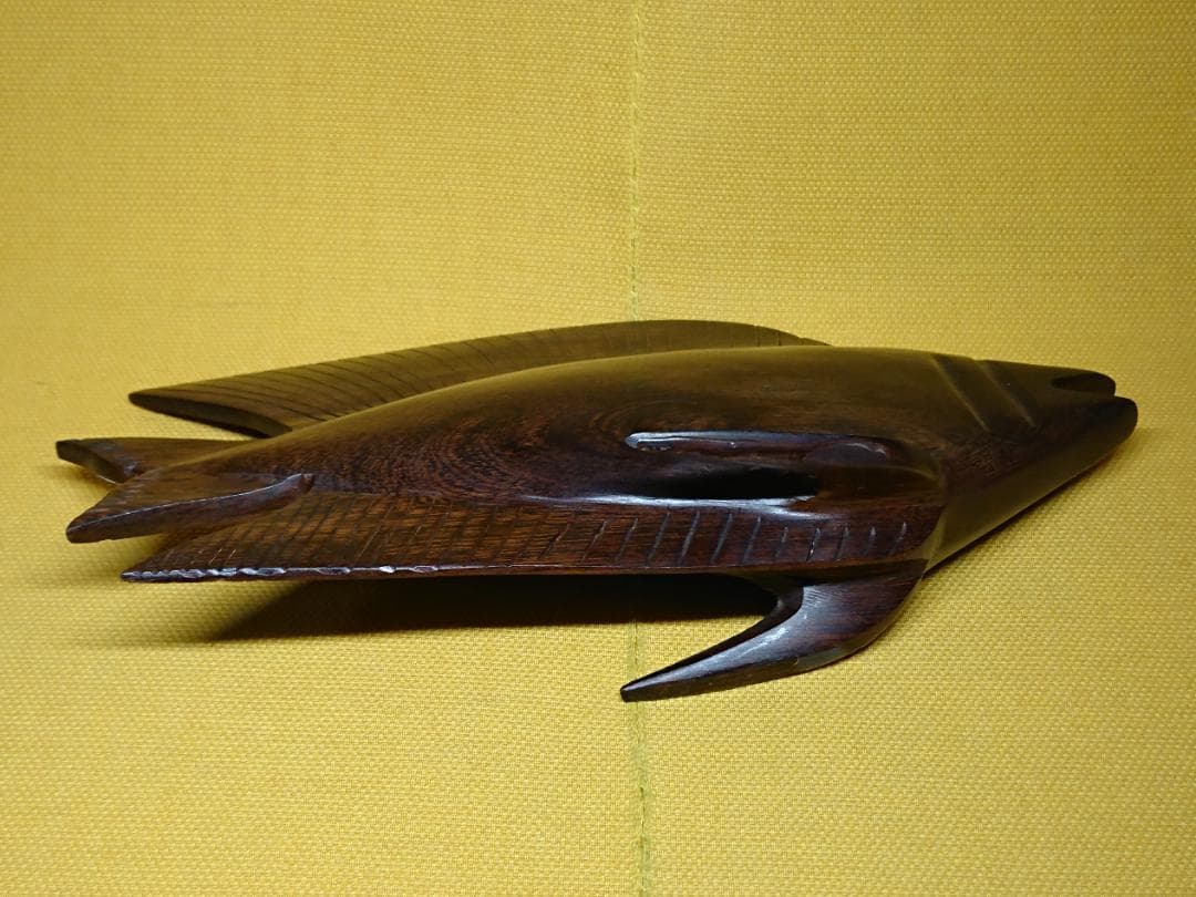 【美品】サカナ　魚　木彫　天然木　置物　インテリア　工芸品　美術品　A3221