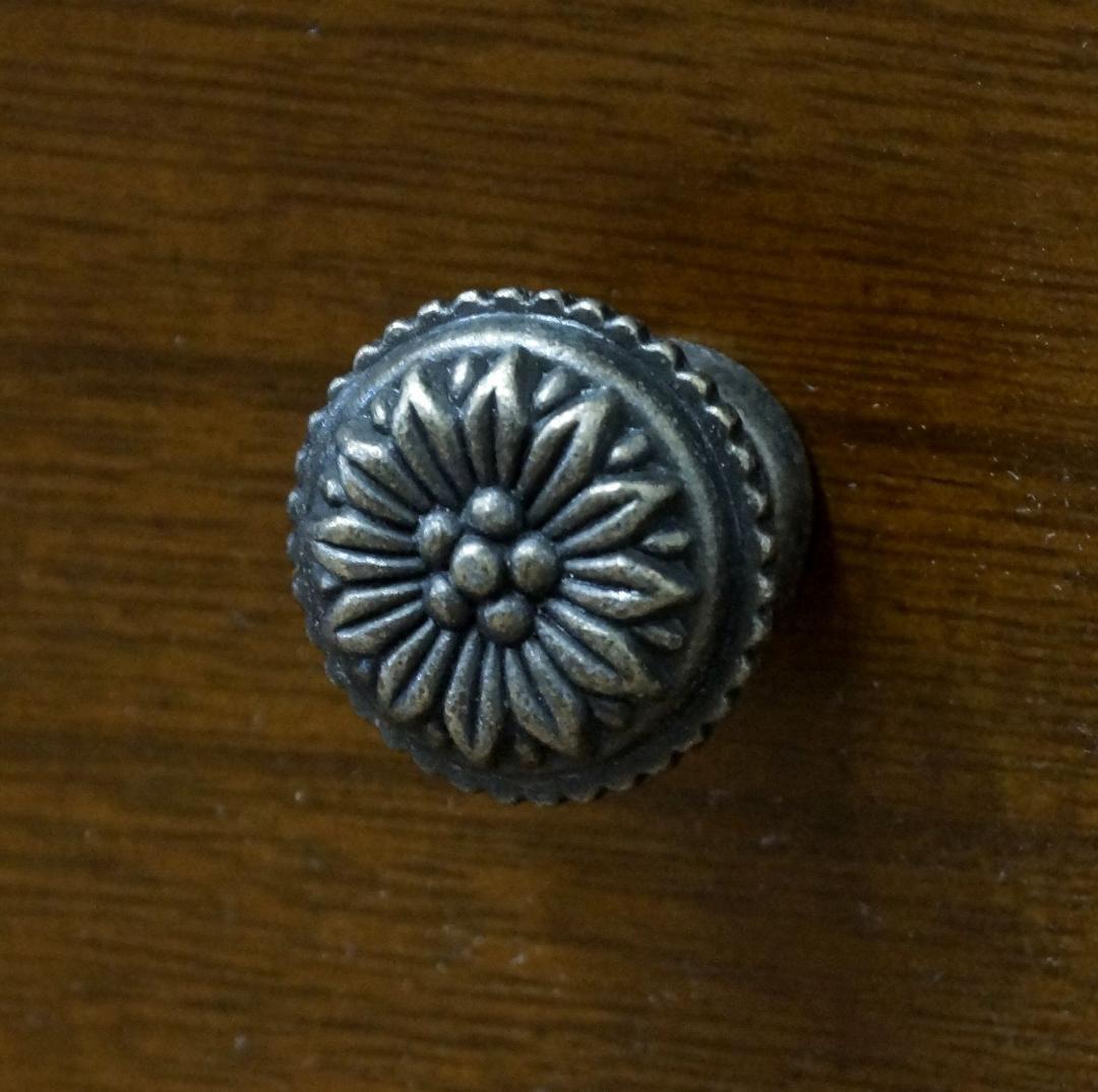 レトロシリーズ　アンティーク調　キャビネット 食器棚