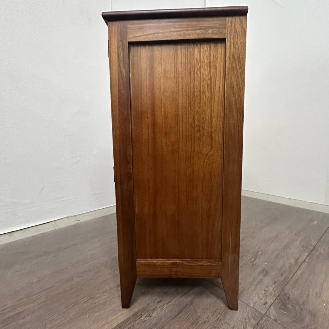 レトロシリーズ　アンティーク調　キャビネット 食器棚