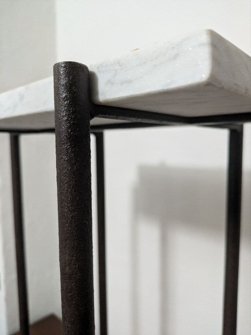 大理石　鉄　ヴィンテージ　サイドテーブル　コーヒーテーブル　アンティーク　インド