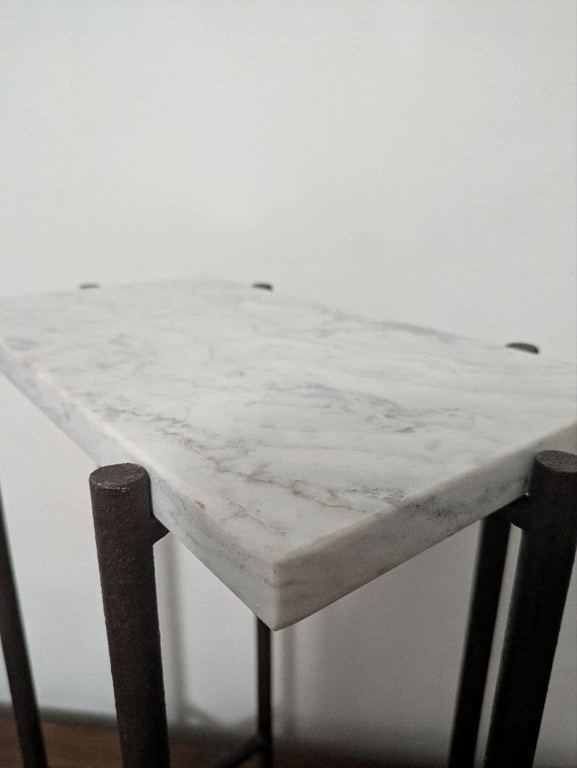 大理石　鉄　ヴィンテージ　サイドテーブル　コーヒーテーブル　アンティーク　インド