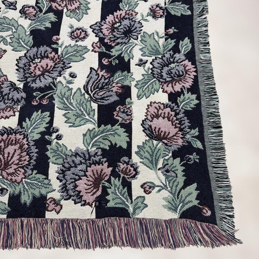 花　マルチカバー　ソファカバー　ヴィンテージラグ　175x117