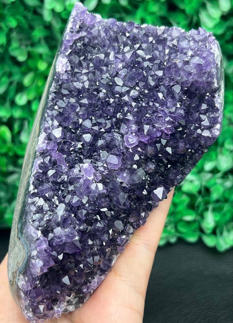 ミニアメジストドーム　濃紫　ウルグアイ産　高品質原石　美品　紫水晶　置物